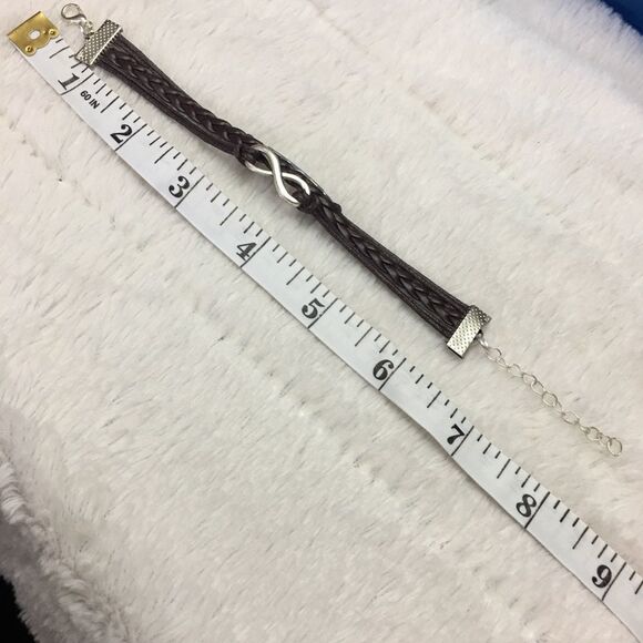 (P2) Love Bracelet - Picture 3 of 3